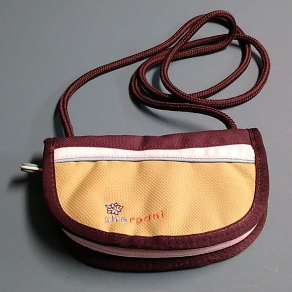 Sherpani Mini Crossbody Bag Zipper closure - Picture 1 of 8